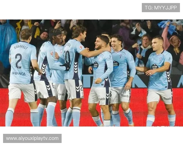 巴萨4-2客胜塞尔塔,波兰神锋戴帽,德容染红埋隐患 巴萨4-2客胜塞尔塔,波兰神锋戴帽,德容染红埋隐患