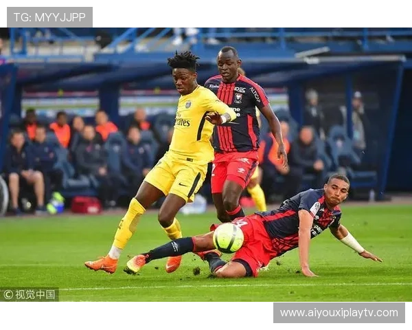 球迷消费行为分析:法甲主场餐饮收入同比增20% 球迷消费行为分析:法甲主场餐饮收入同比增20%